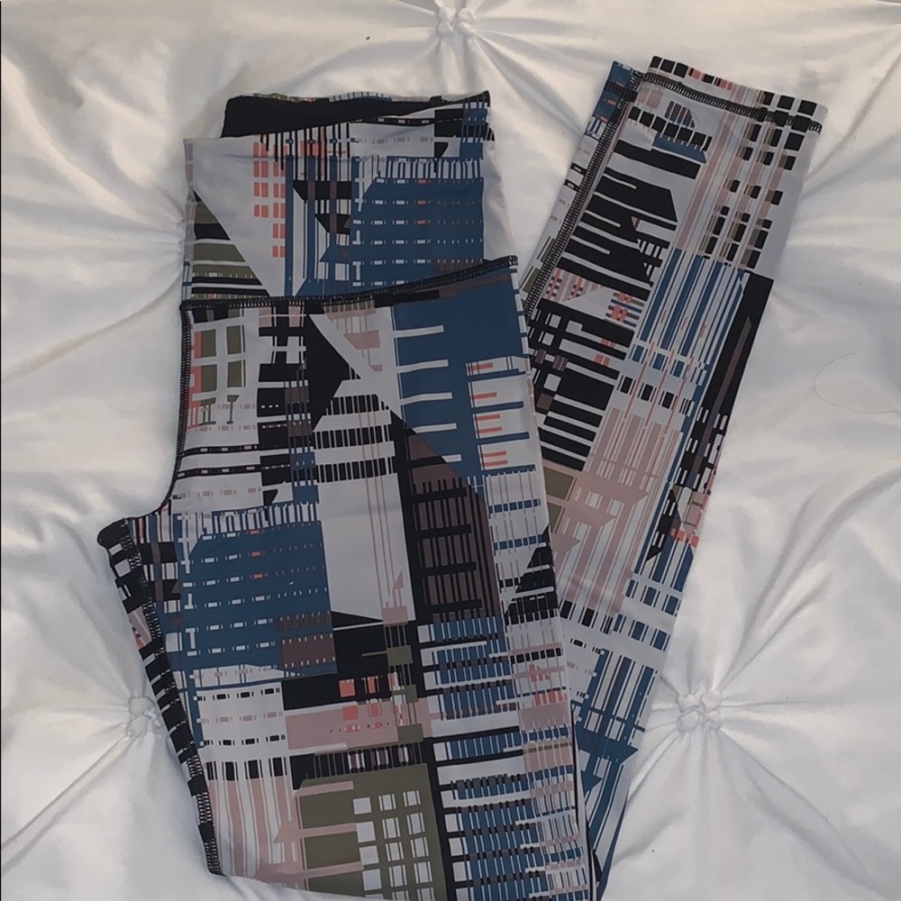 Victoria Sport workout leggings